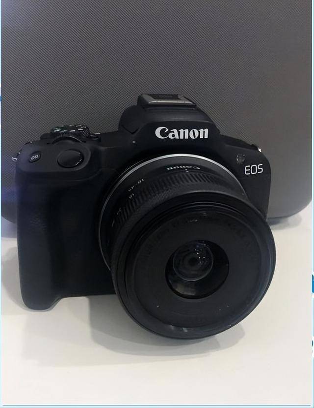 玩！相机租、房车租、搭子租把体验拉满开元ky棋牌国庆旅游新哲学：边租边(图4)