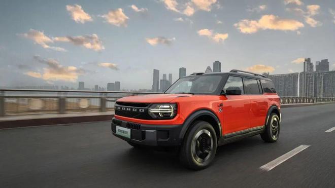 智趣烈马上市：四驱+电动举升车顶开元棋牌app2298万元起福特(图13)