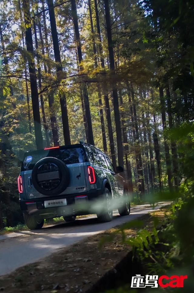 福特智趣烈马 CAR REVIEWS开元ky棋牌全地形露营SUV——试驾(图5)